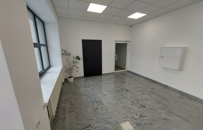 łódzkie, tomaszowski, Lokal biurowy do wynajęcia w atrakcyjnej lokalizacji - 28,74m2